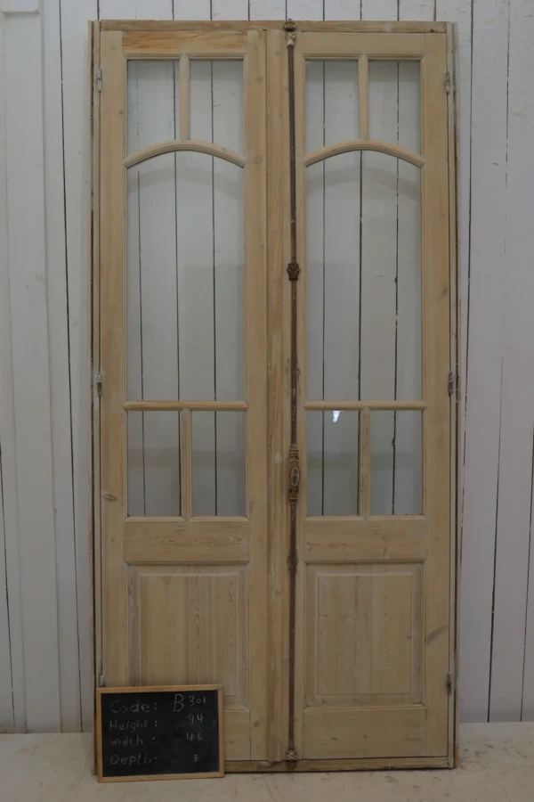 Antique French Glass door - lot B301 - Image 2