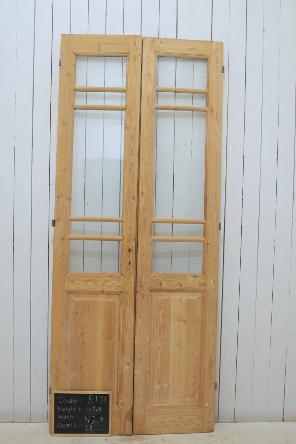 Antique French Glass door - lot B131 - Image 3