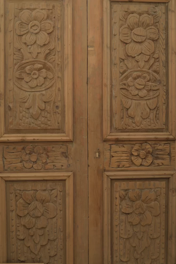 Antique French Carved door - lot B178 - Image 3