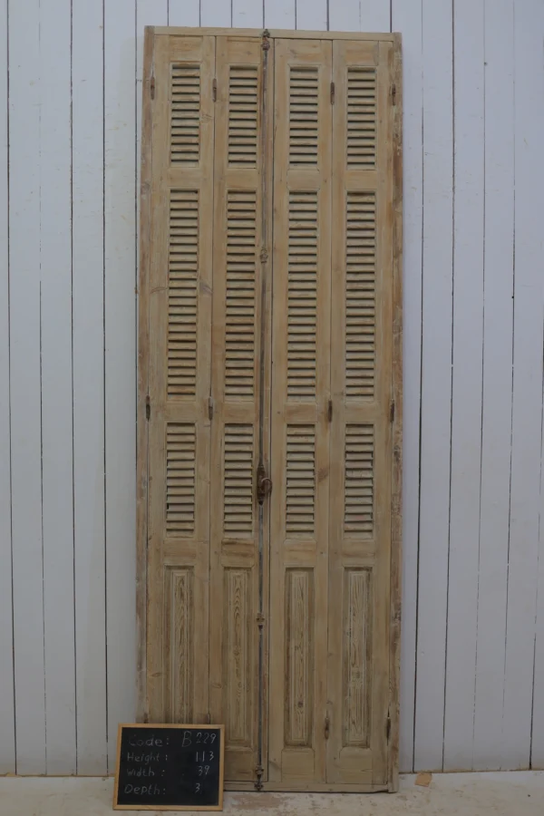 Antique French shutter box - lot B229