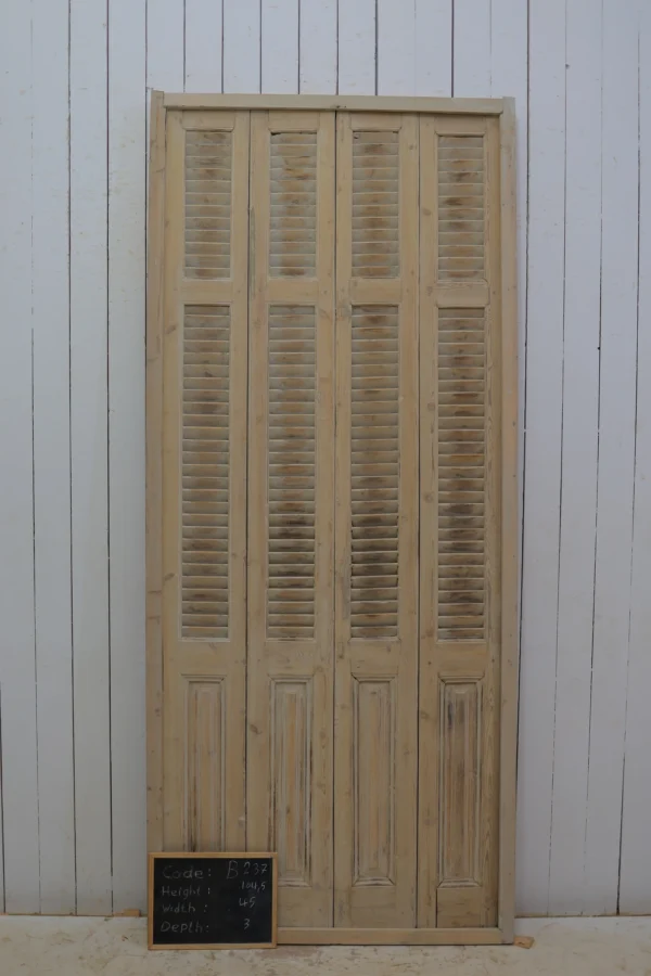 Antique French shutter box - lot B237