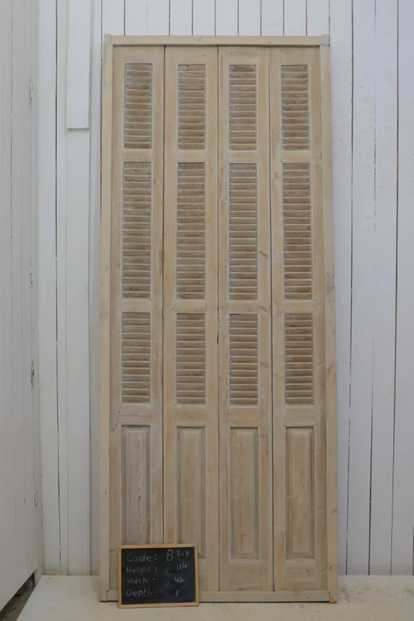 Antique French shutter box - lot B309