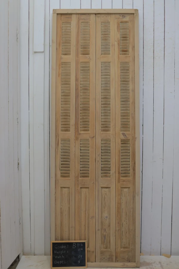 Antique French shutter box - lot B316