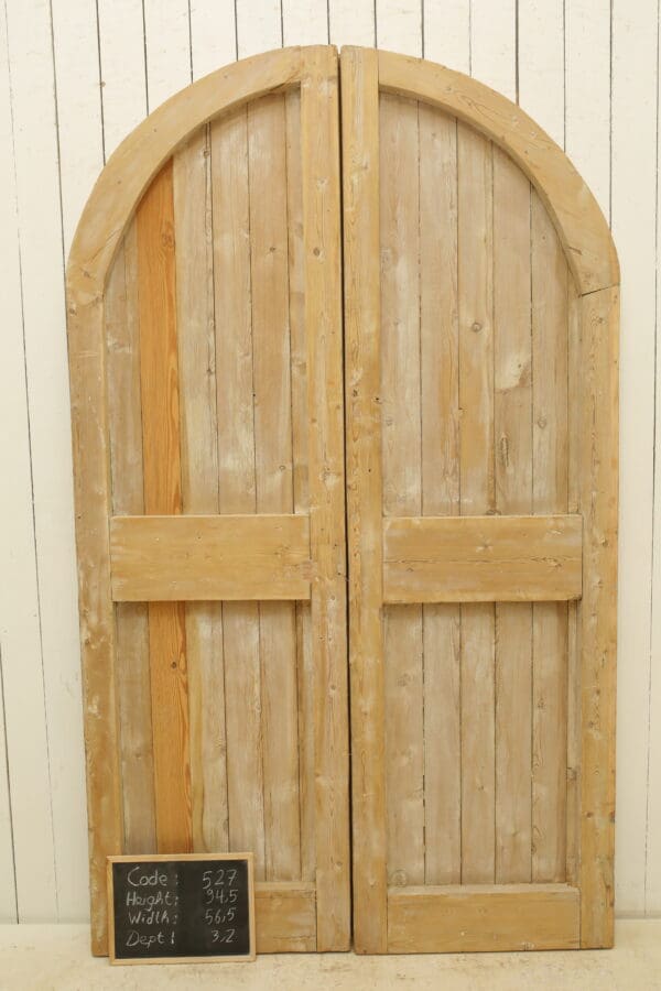 Antique French Arched Solid Wood Door (Set) - Lot 527 - Image 3